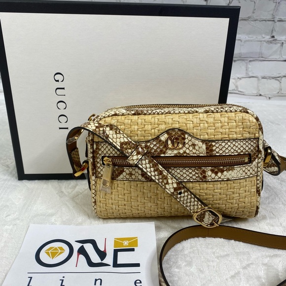 Gucci❤️🔥Crossbody Python/ Straw Brand New✅😍 - Picture 2 of 9